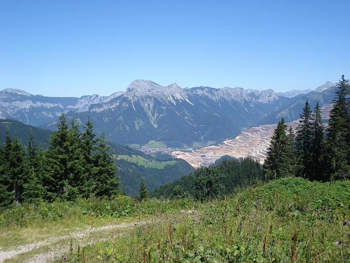 26 Blick zum Erzberg.JPG